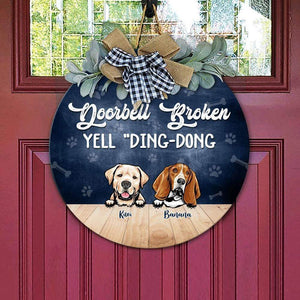 GeckoCustom Doorbell Broken, Yell "Ding-Dong" Dog Wooden Door Sign With Wreath, Dog Lover Gift, Dog Door Hanger HN590