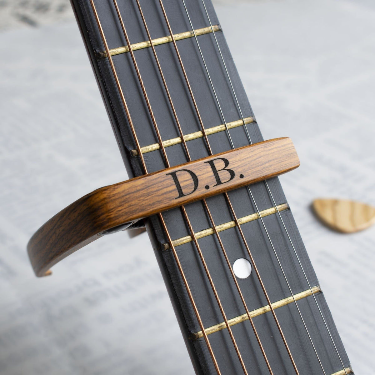 Personalized Metal Guitar Capo with Wood Grain, Custom Message, Engraved Guitar Pick, Birthday Gift, Fathers days Gift for Guitarists LM32 897585