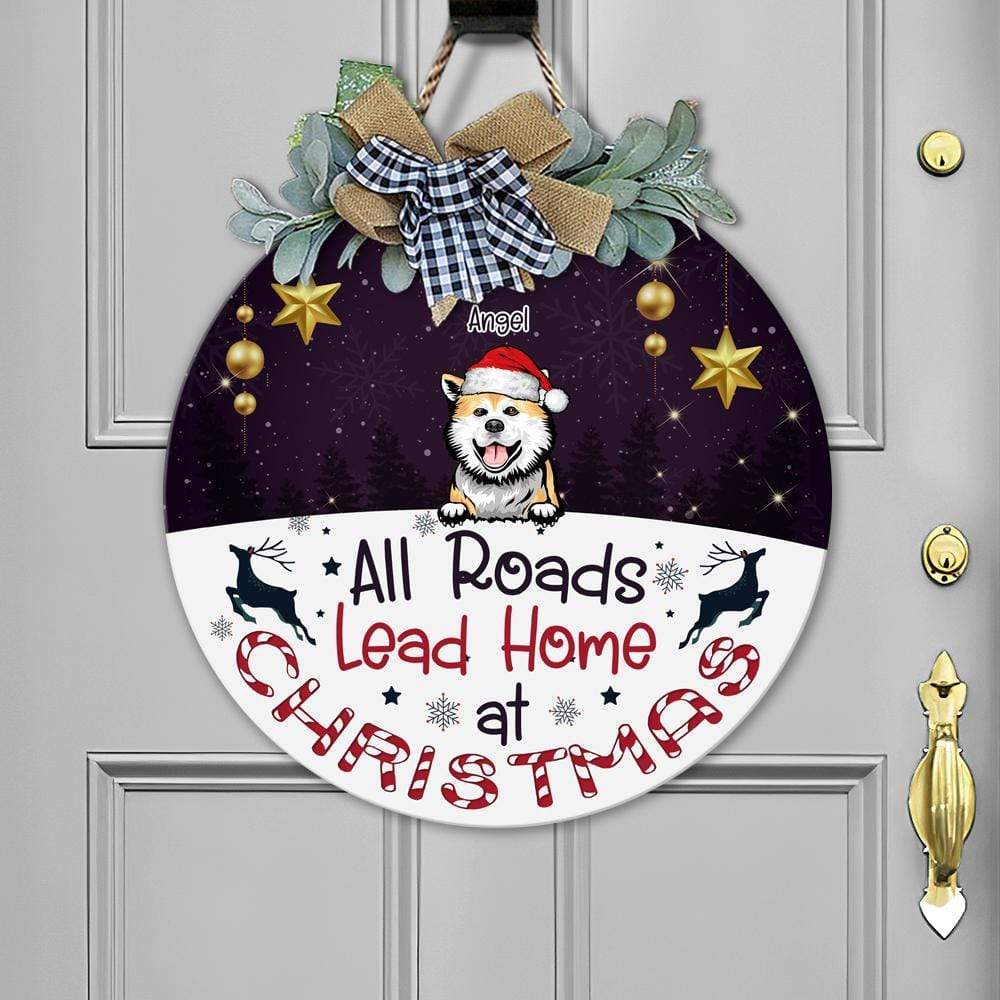 GeckoCustom All Roads Lead Home At Christmas Dog Wooden Door Sign With Wreath, Dog Lover Gift, Dog Door Hanger HN590