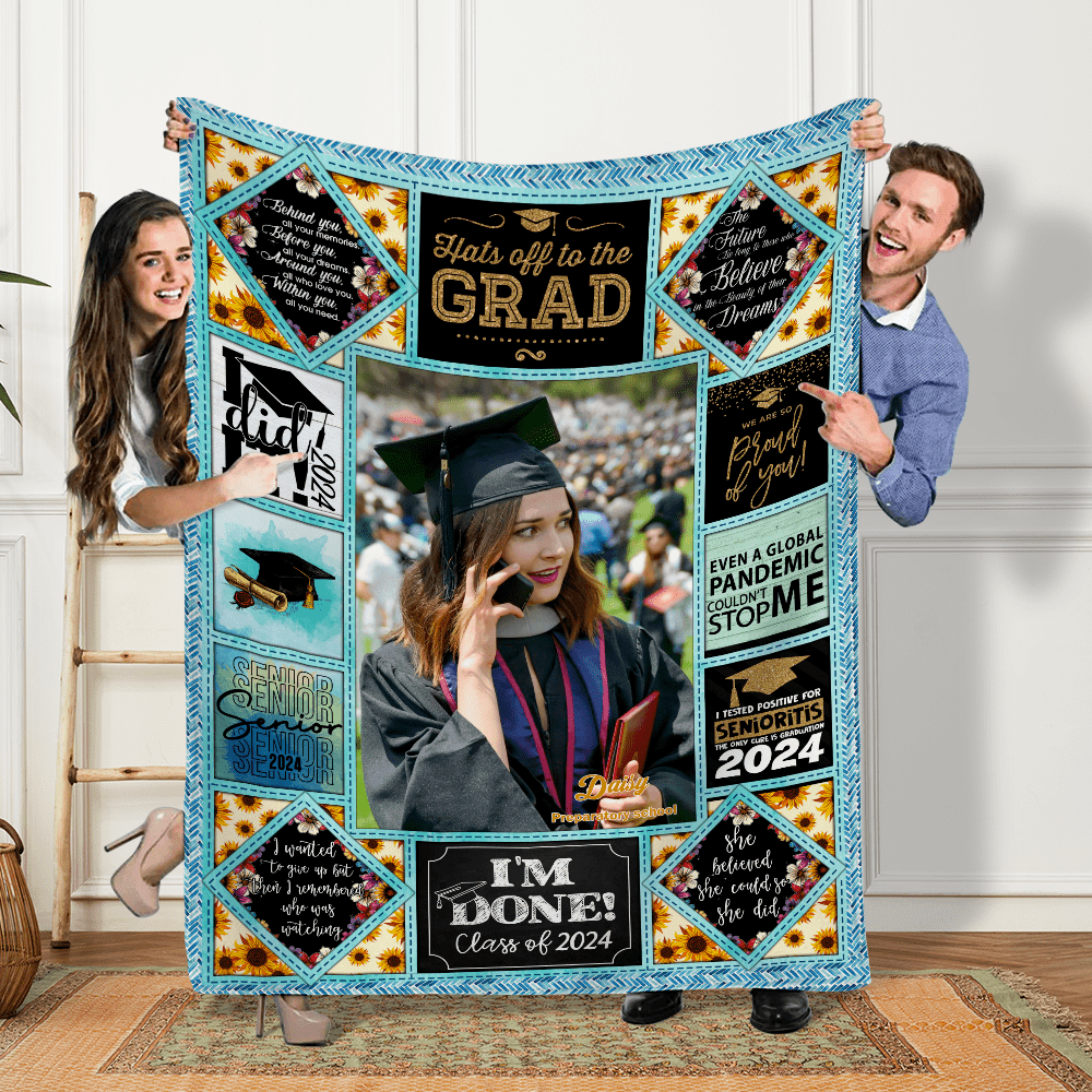 GeckoCustom Custom Photo Graduation Blanket, Class of 2024 Gift, HN590