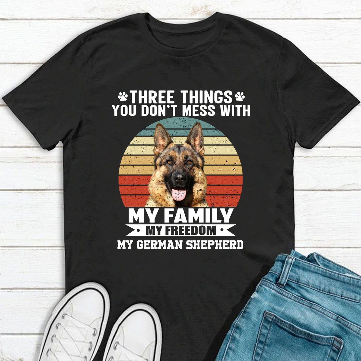 GeckoCustom Three Things You Don't Mess With Vintage Retro Photo Shirt, Personalized Custom Photo Dog  Shirt H458